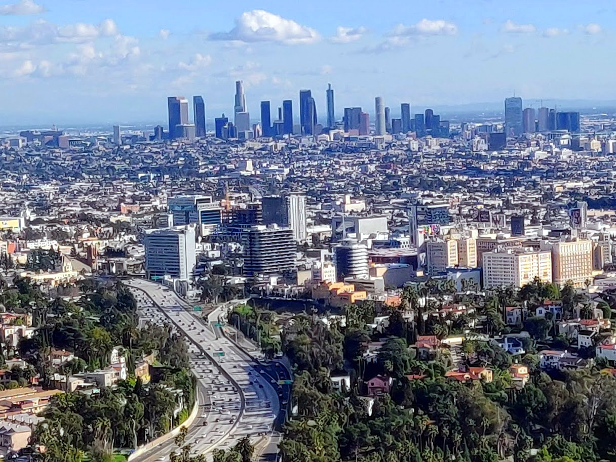 Panoramic view of Los Angeles basin from Hollywood Hills